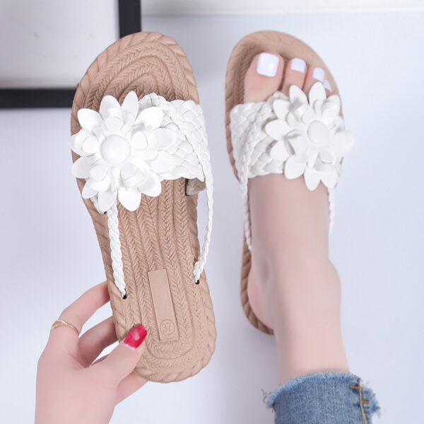 Wholesale women’s sandals summer flower soft bottom plus size women’s beach sandals one word outdoor drag batch