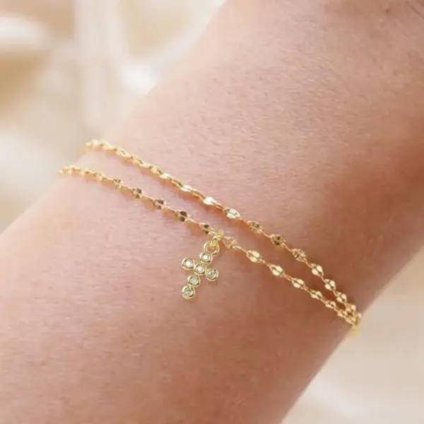 Wholesale 2 Pieces/Set Women's Jewelry Bracelet Set Beach Vacation Style Cross Heart Shape Water Plated Copper Zircon Asymmetric Sparkling Zircon Pendant Lip Chain Stacking