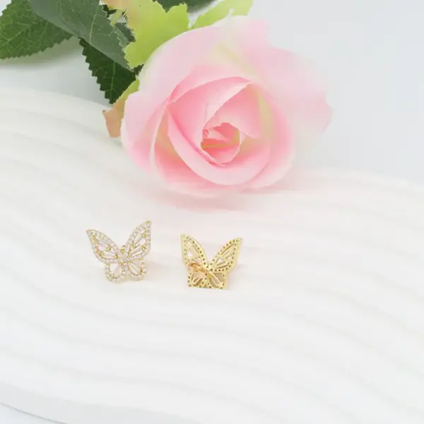 Wholesale 1 Pair Simple Style Butterfly Plating Inlay Copper Zircon 18K Gold Plated White Gold Plated Ear Studs