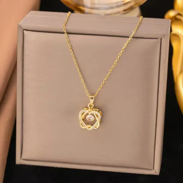 Wholesale Heart Shape Inlay Pendant Necklace For Women With 18K Gold Plated Copper And Rhinestones On Cable Chain