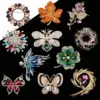 Wholesale New Fashionable Colorful Women's Brooch Pin Stylish Retro Accessory For Western Suit Anti-Light Zinc Alloy Jewelry