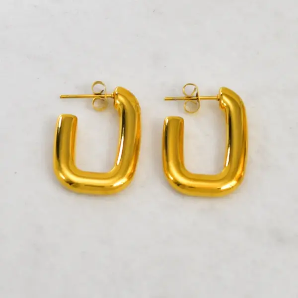 Wholesale E78 Style 304 Stainless Steel Earrings For Women Design 18K Gold Geometric C-shaped Stud Earrings Heart-shaped Electroplated