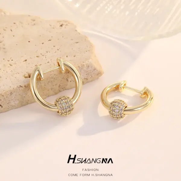 Wholesale Heart Shape Earrings For Women With 925 Sterling Silver Posts, Copper Base, And 14K Real Gold Plated Finish Featuring Zircon Inlay
