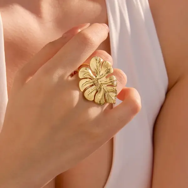 Wholesale Jewelry Vacation Streetwear Leaves 304 Stainless Steel 18K Gold Plated PVD Coated Rings