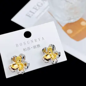 Wholesale Bohemia Style Floral Ear Cuff Women S925 Silver Needle Fashion Contrast Color Simple Design Earring Bohemian Print Copper Material