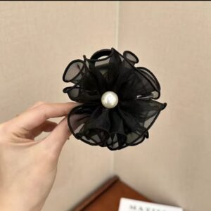 Mesh Flower Bud Beaded Clip [Black]