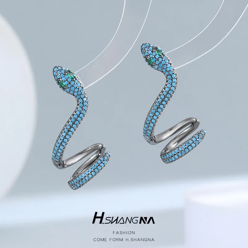 Wholesale Three-dimensional Snake Stud Earrings For Women With 925 Sterling Silver Posts, Copper Base, Gold Plating, Rhinestone Inlay