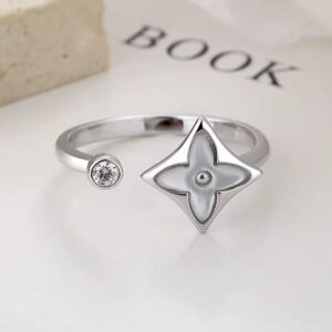 S040 - white gold + white mother-of-pearl (pointed flower ring)