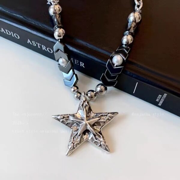 Wholesale Y2g heavy industry beaded star necklace female titanium steel Asian culture girl sweet cool punk style niche necklace fashion