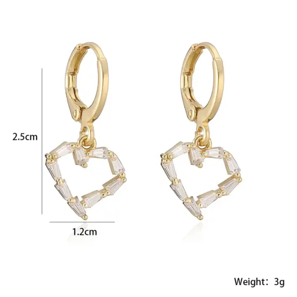 Wholesale Fashionable Luxury Heart Shaped Earrings Women's INS Unique High End Copper Plated 18K Gold Zirconia Studs For Daily Use And Selfie