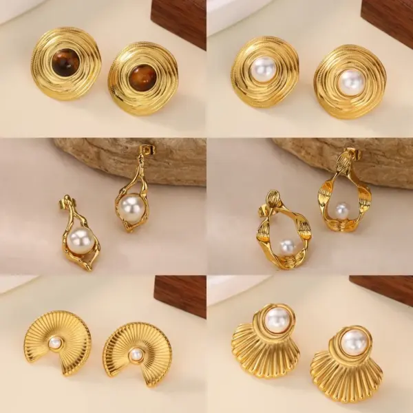Wholesale Round Waterproof Non Tarnish Stud Earrings For Women In Copper With 18K Real Gold Plated PVD Coating And Artificial Pearl Inlay