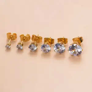 Wholesale 1 Piece Ear Cartilage Rings & Studs Simple Style Classic Style Geometric Round 316L Stainless Steel Waterproof Non Tarnish Surgical Steel Zircon