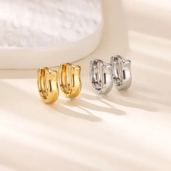 Wholesale 304 Stainless Steel Geometric PVD Coated Zircon Real Gold Plated Modern Style Classic Style Waterproof Non Tarnish Hoop Earrings
