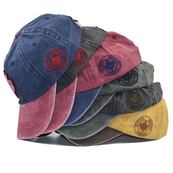 Wholesale Fashion Canadian Maple Leaf Pattern Baseball Cap Men's and Women's Peaked Cap Pure Cotton Easiest for Match Peaked Cap