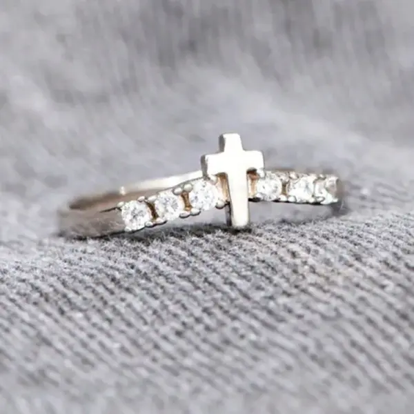 Wholesale Women’s Cross Ring With Claw Setting, Copper Base With White K Water Plating, Featuring Zircon Inlay