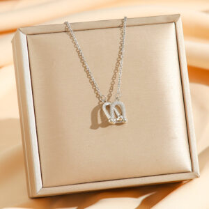 8755 silver horseshoe buckle