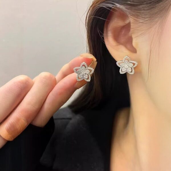 Wholesale Copper full diamond five-pointed star earrings, flower open ring necklace