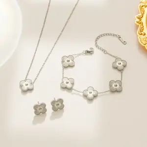 Silver Four-Leaf Clover Three-Piece Set