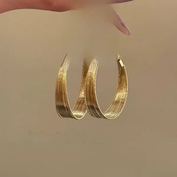 Wholesale Multi-layer Plain Hoop Earrings With Twisted Edges Gold Geometric Rubber Inlaid Unisex Copper Earrings