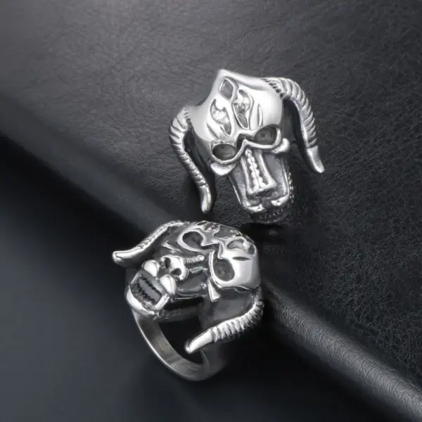 oly-4136285566f5457724ceb9060b1ddbd3 Wholesale Retro Titanium Steel Monster Ring Unique Creative Horned Dominant Finger Ring For Men Cartoon Pattern Polished Skull Head