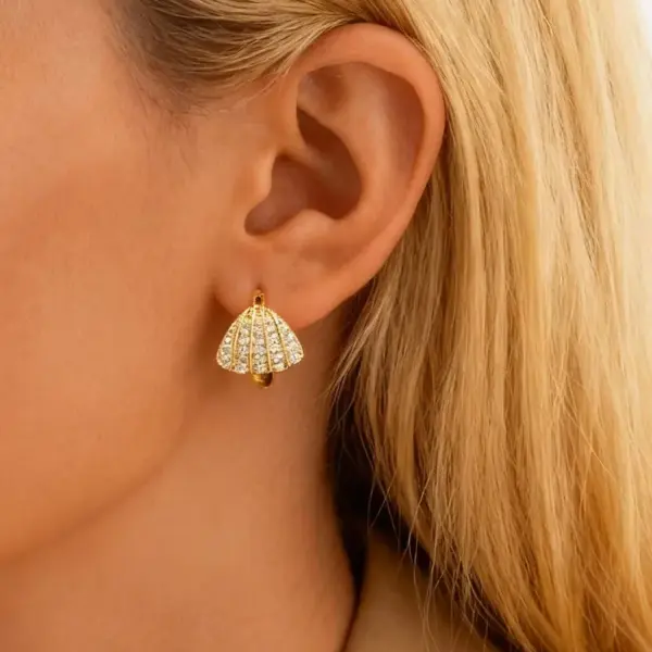 Wholesale Water-plated Imitation Gold Copper Material Inlaid Zircon Infinity Hoop Earrings Shiny Earrings Women's Jewelry All Seasons