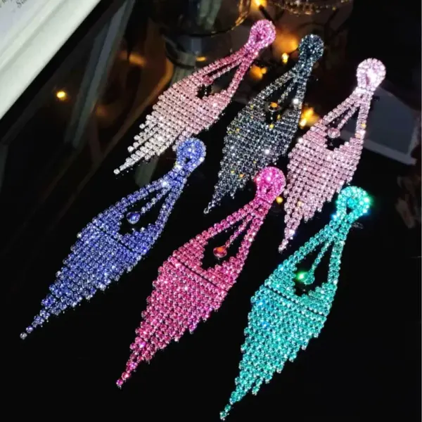 Wholesale Elegant Long Rhinestone Earrings With Tassels, Geometric Design For Women, Bridal Wedding Silver-Plated Water Drop Earrings
