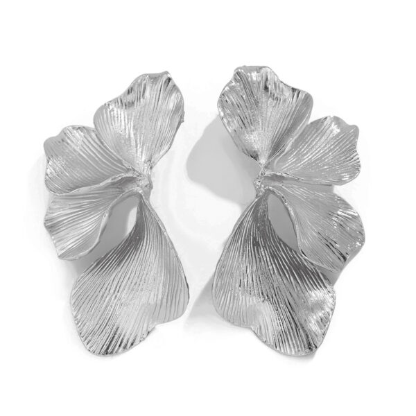 Wholesale Ig personality double-layer five-petal flower earrings vintage striped leaves tassel earrings