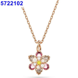 Small flower necklace
