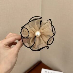 Mesh Flower Bud Beaded Clip [Champagne]