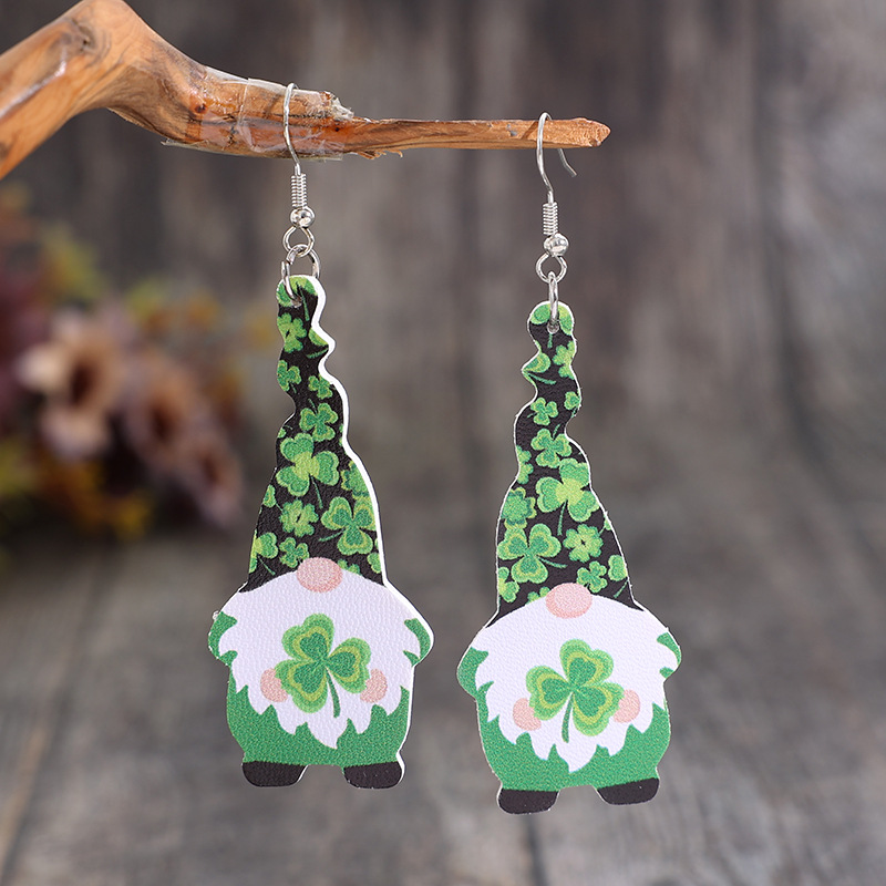 Wholesale European and American cross-border new St. PA Festival dwarf elf Clover leather earrings retro style earrings