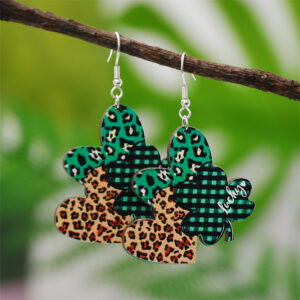 oly-4370e62c92eaf1e679f06a2e80f0d3af Wholesale Irish Carnival green elf wooden love heart St Patrick leaf earrings