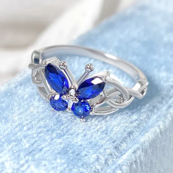 Wholesale Butterfly Claw Setting Ring For Women In Brass With 18K Real Gold Water Plating And Zircon Inlay