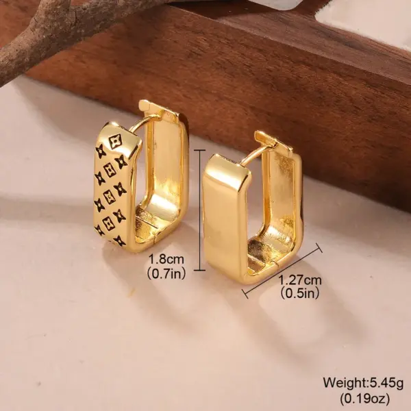 Wholesale Hypoallergenic Flowers Stud Earrings For Women In Copper With KC Golden Plated UV Plating And 0.03µm Thickness