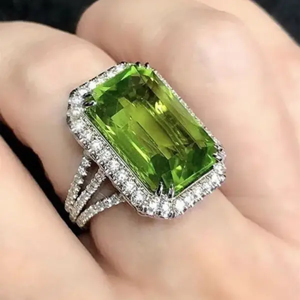Wholesale Geometric Claw Setting Ring For Women In Copper With White K Water Plating And Zircon Inlay