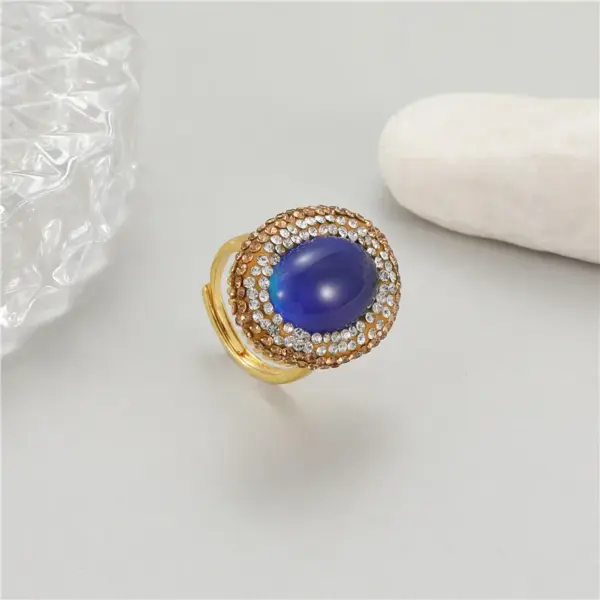 Wholesale Vintage Style Round Open Ring For Women In Copper With Zircon Inlay