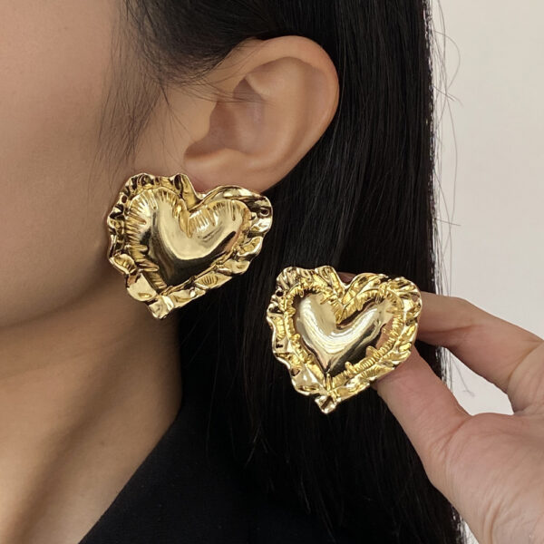 oly-454637f2bad28252154920274d5452fd Wholesale Style Exaggerated Pleated Metal Big Heart Earrings for Women Normcore High-End Cold Style Unique Earrings