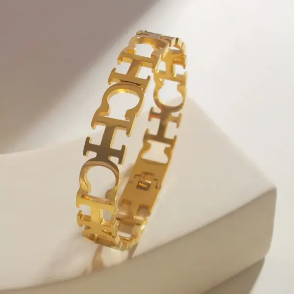 oly-4551414522fd0b97eab99af3c6828c5b Wholesale Ion Plating (IP) Real Gold Plated 18K Gold Letter 304 Stainless Steel Elegant Luxurious Modern Style Waterproof Non Tarnish Jewelry Set
