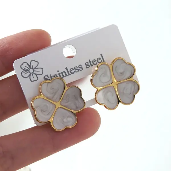 Wholesale Women’s Enamel Flowers Stud Earrings Made Of Titanium Steel With Electroplated Gold Plating Process