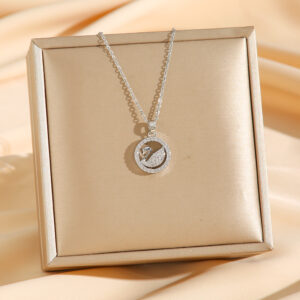 8195 silver swan