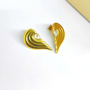 Half heart gold