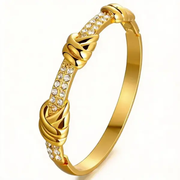 Wholesale Heart Shape Waterproof Non Tarnish Gold Bangle For Women In Simple Style With Rhinestones, 304 Stainless Steel
