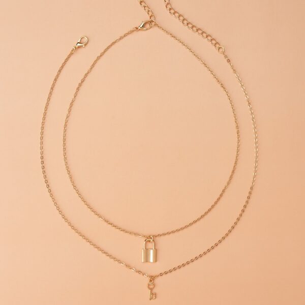 Wholesale Valentine's Day Necklace Lock with Key Women's Necklace Simple Commuter Classic with Card Greetings