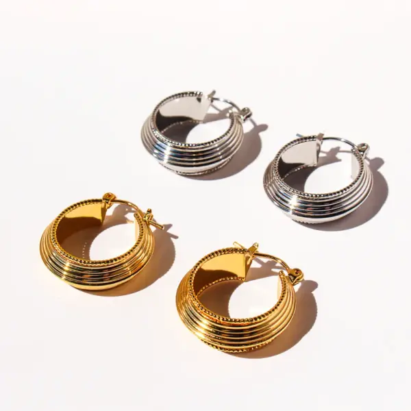 Wholesale Unique Classic Metal Stripe C-shaped Wide Ear Cuff Creative Gold Bead Gear Lace Vintage Earrings For Women Casual Versatile Ear Accessories 740