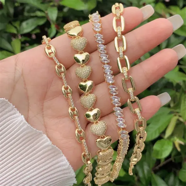 Wholesale Fashionable Multi-Style Copper Plated 18K Gold Color Zircon Heart Geometric Bracelet Suitable For Daily Wear Valentine's Day Gift