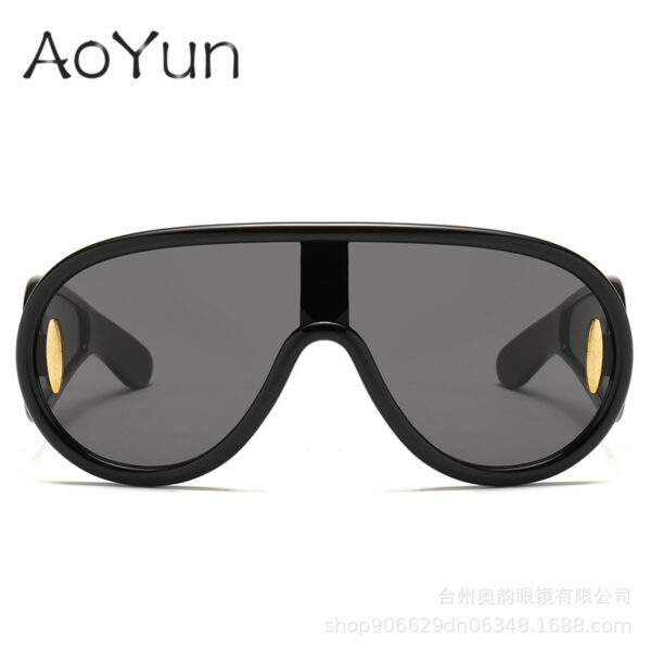 oly-4713d09b24529ef11d2544577f44f5f0 Wholesale ig Internet celebrity children's sunglasses personality trendy cool one-piece children's sunglasses toad frame hip hop glasses