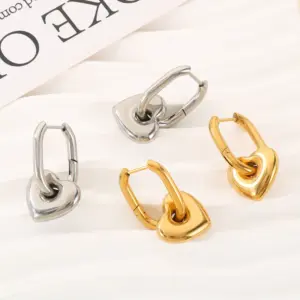 Wholesale Sweet Cool Minimalist Style 18K Gold Plated 304 Stainless Steel Vacuum Electroplated (In Furnace) Hollow Heart 3D Earrings For Women