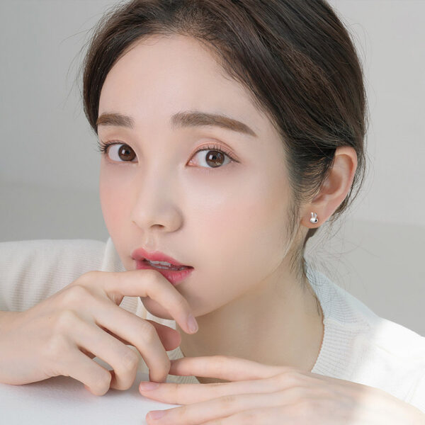 Wholesale 999 Sterling Silver Rabbit Ear Nail Women's Small Earrings Summer Elegant Screw Internet Celebrity Earrings