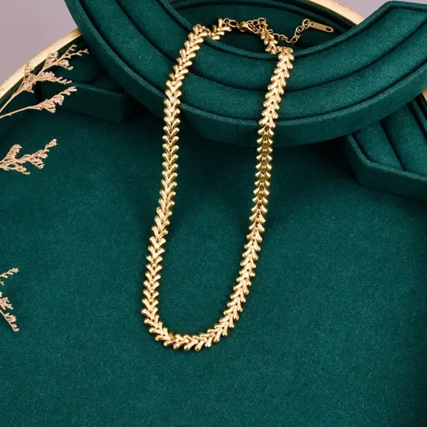 oly-4840a31aee471875c37800f56218c87d Wholesale PVD Coated Real Gold Plated 18K Gold Heart 304 Stainless Steel Waterproof Non Tarnish 304 Stainless Steel Necklace