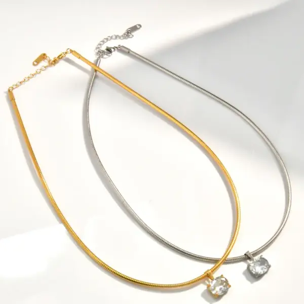 Wholesale Fashion Niche Luxury Diamond-Studded Spring Chain 304 Stainless Steel 18K Gold Plated Necklace