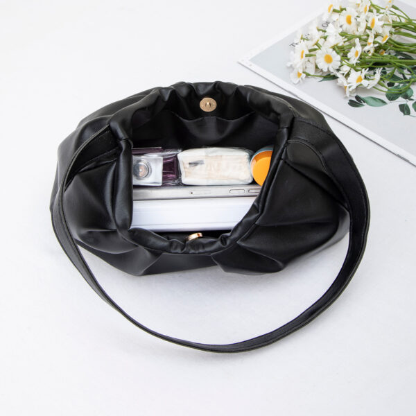 oly-49240918bc11effe983fd2e1a94c5308 Wholesale Shoulder bag, pleated underarm bag, crescent-shaped bag
